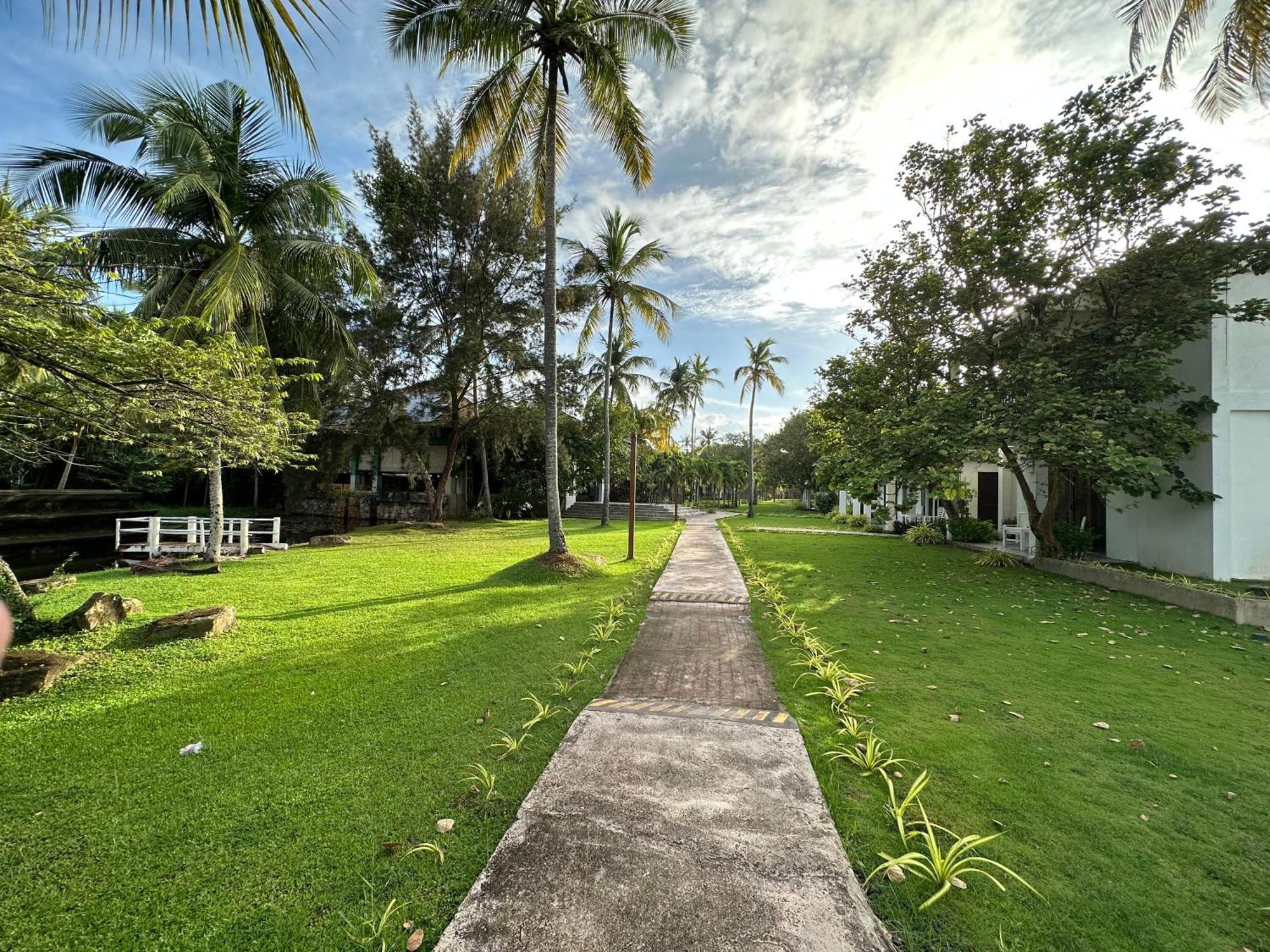 Amaluna Resorts Negombo Luaran gambar