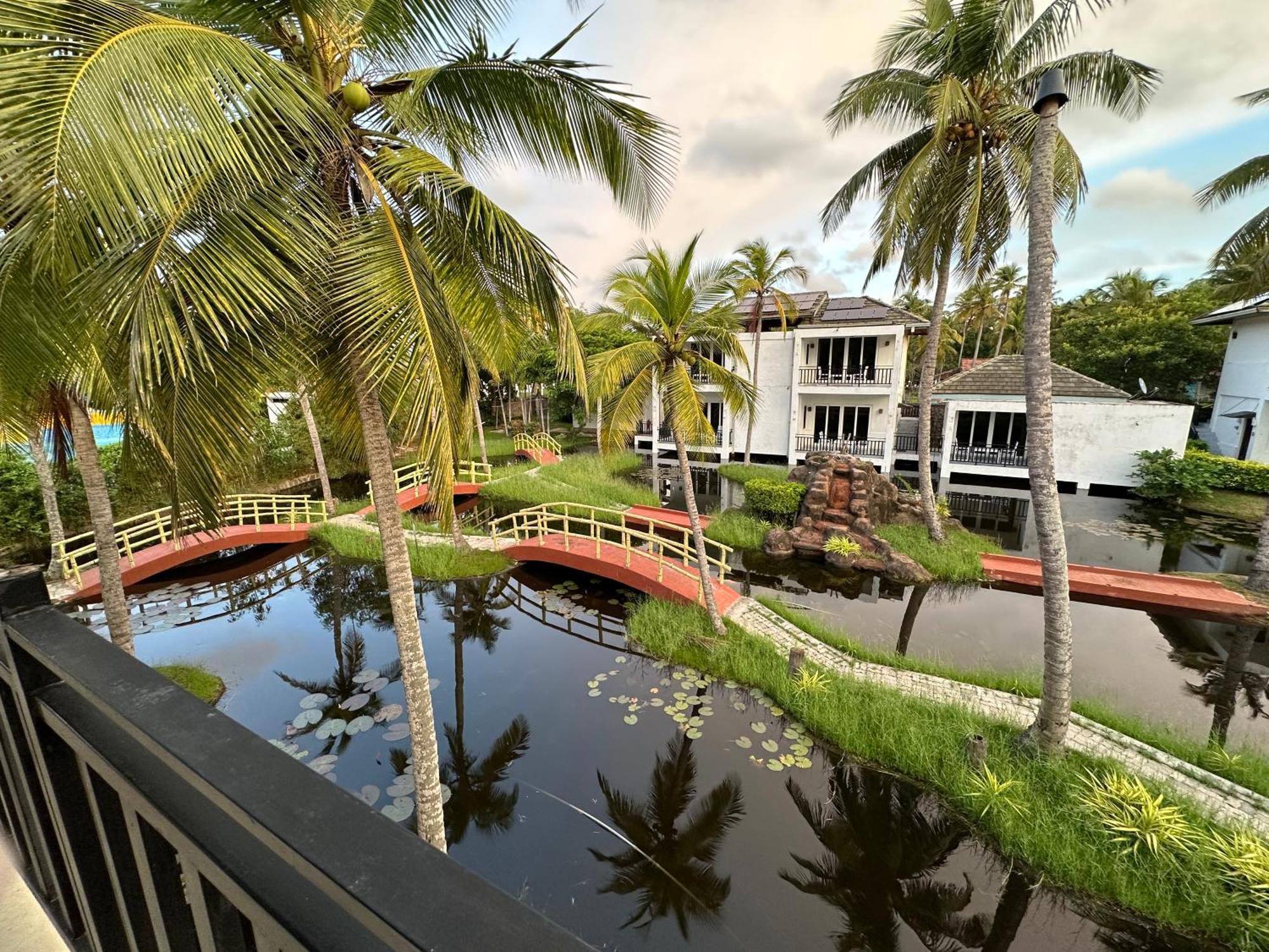 Amaluna Resorts Negombo Luaran gambar