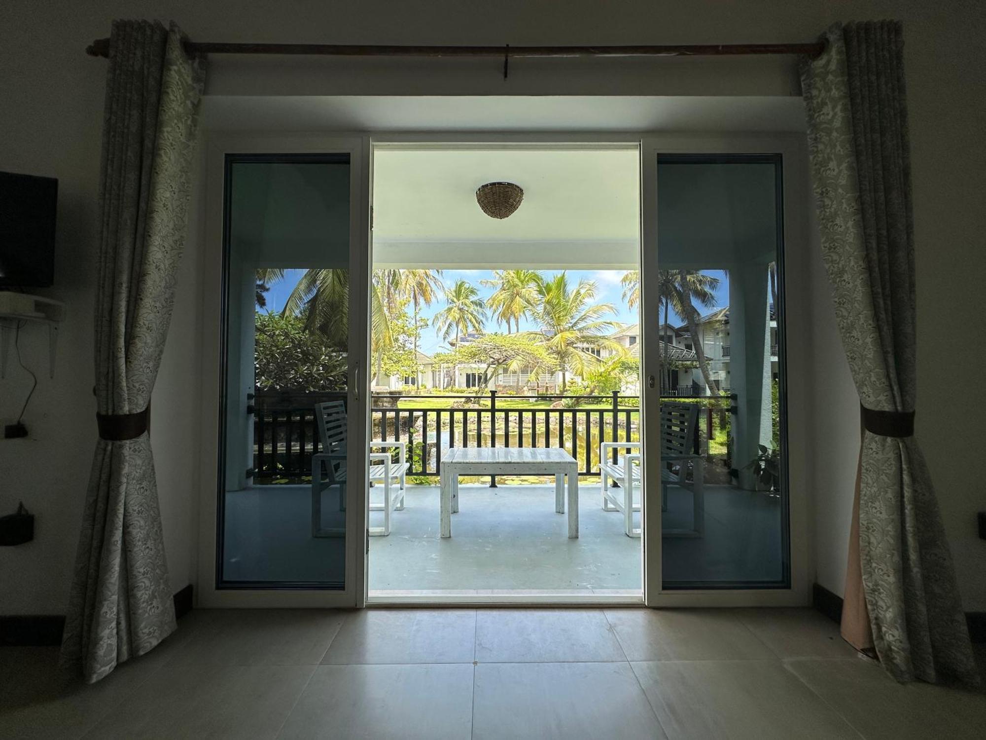 Amaluna Resorts Negombo Luaran gambar