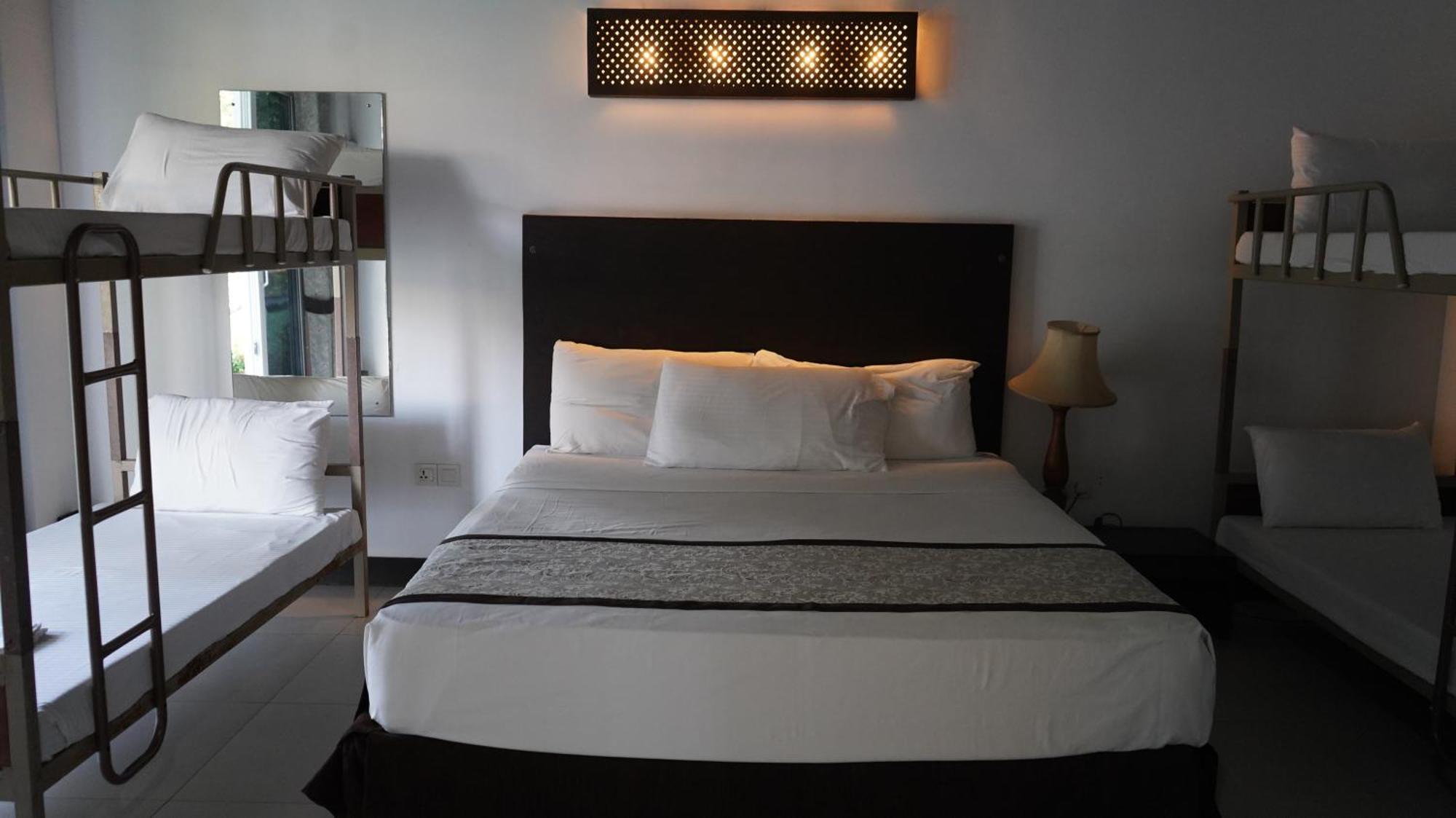 Amaluna Resorts Negombo Luaran gambar